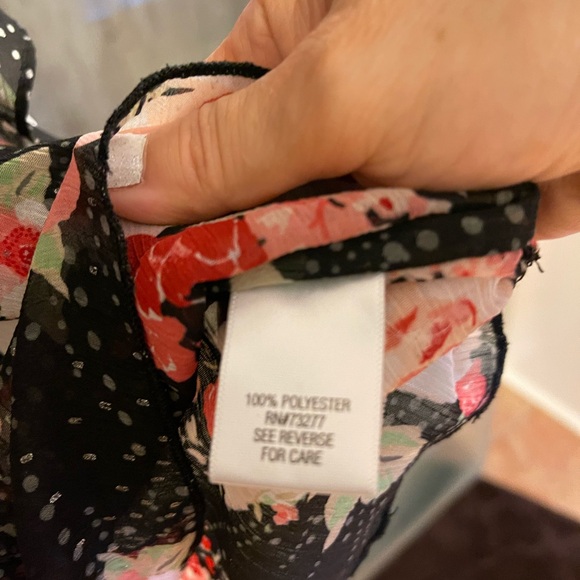 Super cute butterfly sleeve blouse - Picture 5 of 5